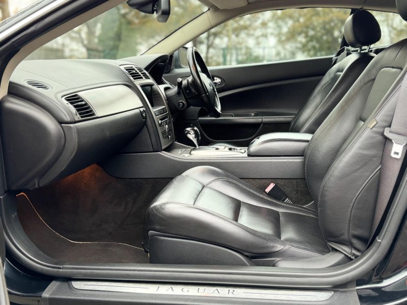 JAGUAR XK