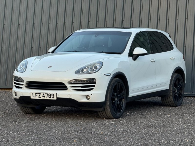 PORSCHE CAYENNE