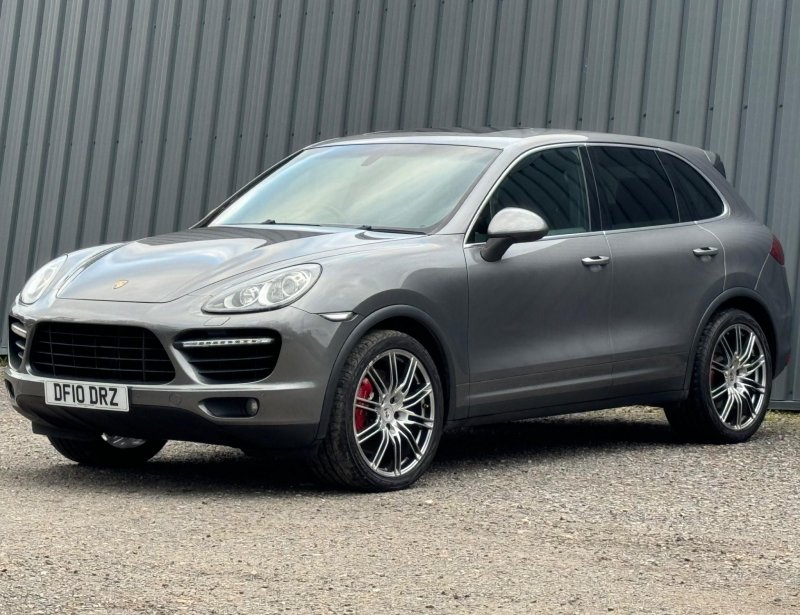 PORSCHE CAYENNE