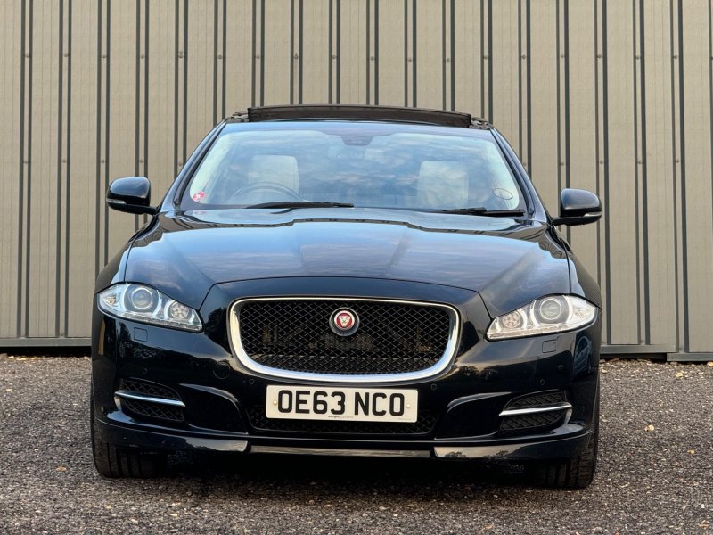 JAGUAR XJ