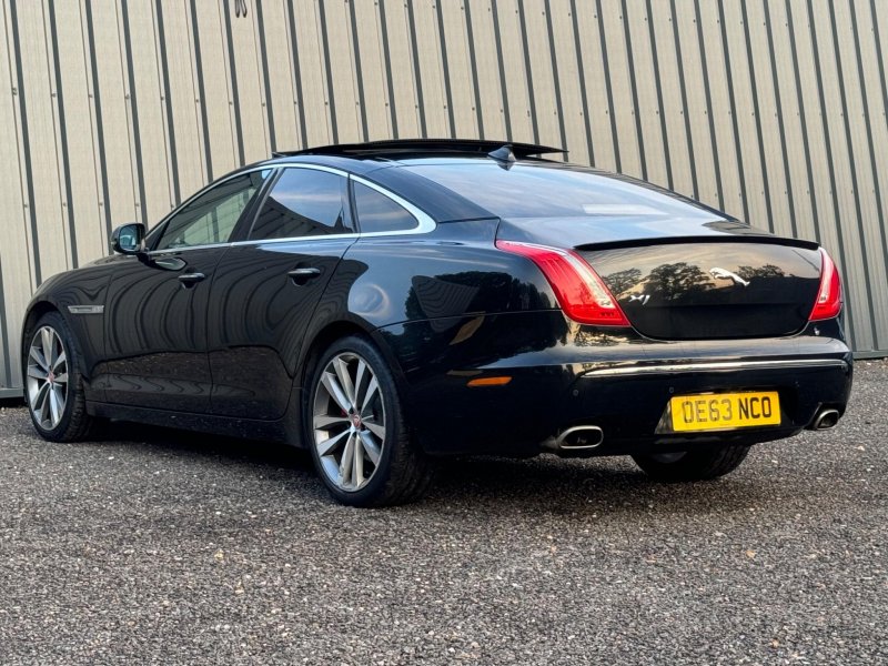 JAGUAR XJ