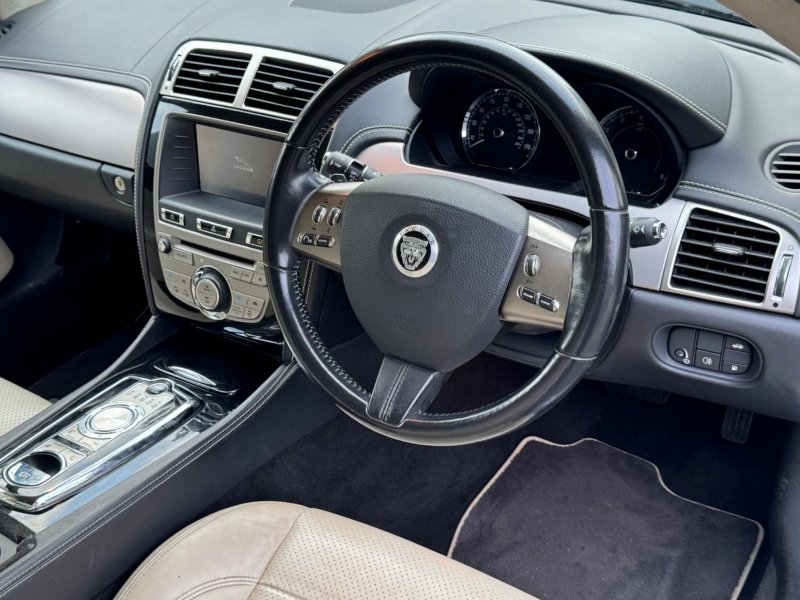 JAGUAR XK