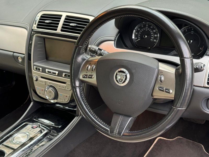 JAGUAR XK