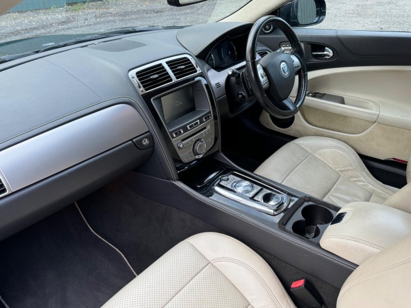 JAGUAR XK