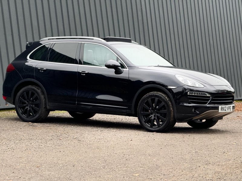 PORSCHE CAYENNE