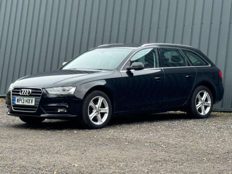 AUDI A4 AVANT