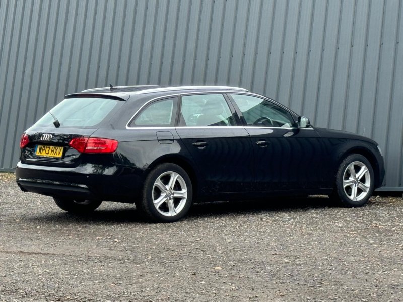 AUDI A4 AVANT