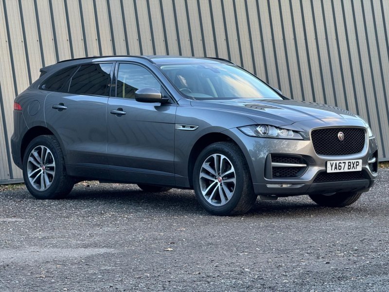 JAGUAR F-PACE