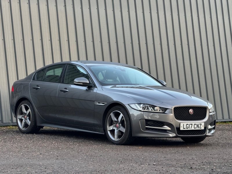 JAGUAR XE