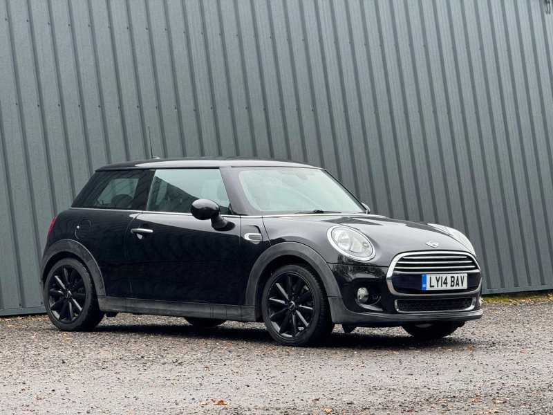 MINI HATCH