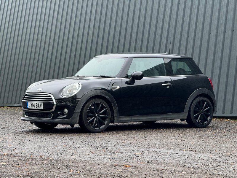 MINI HATCH