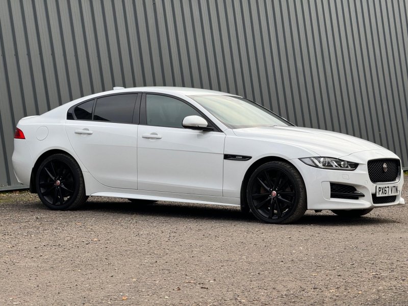 JAGUAR XE