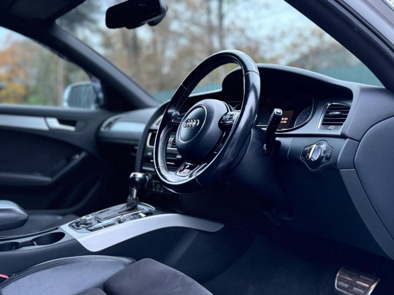 AUDI S4