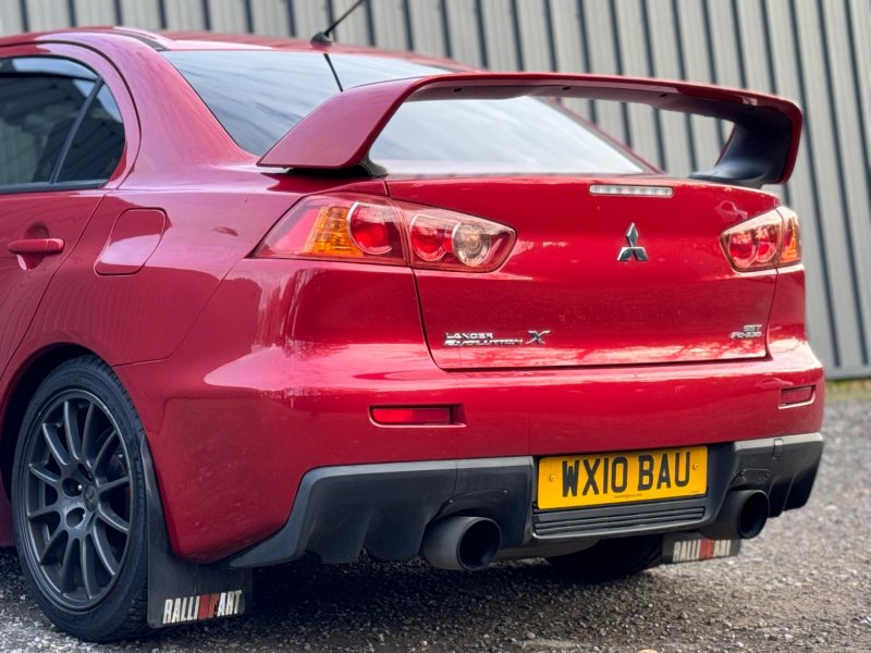 MITSUBISHI LANCER