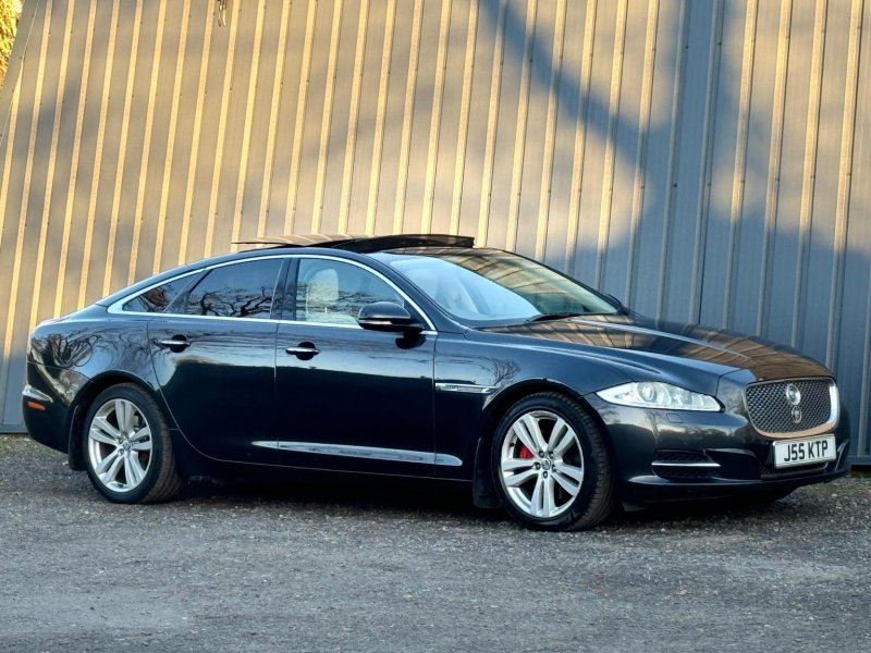 JAGUAR XJ