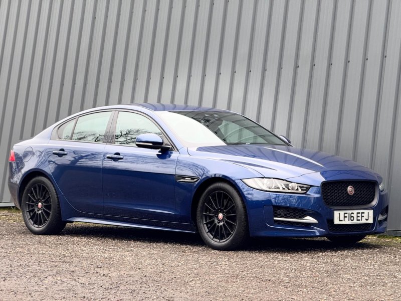 JAGUAR XE
