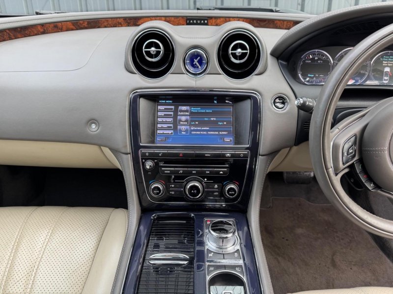JAGUAR XJ