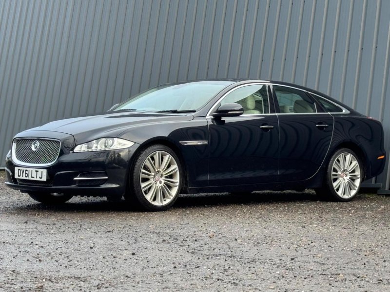 JAGUAR XJ