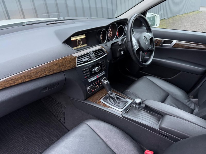 MERCEDES-BENZ C CLASS