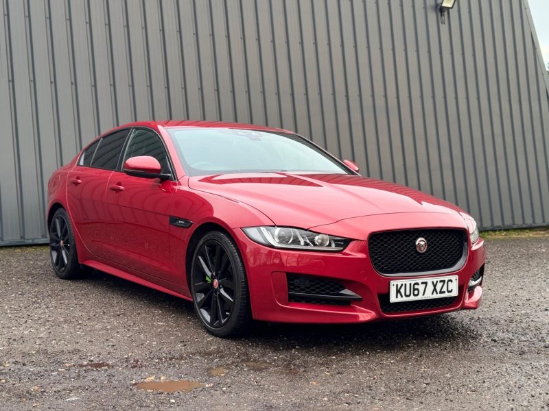 JAGUAR XE