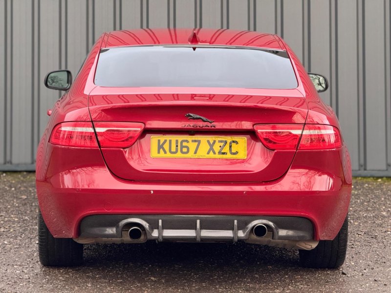 JAGUAR XE