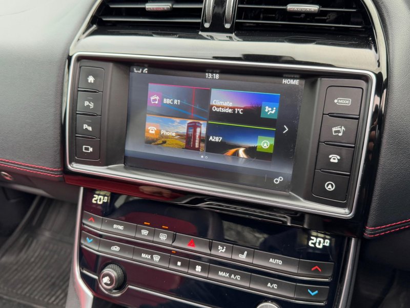 JAGUAR XE