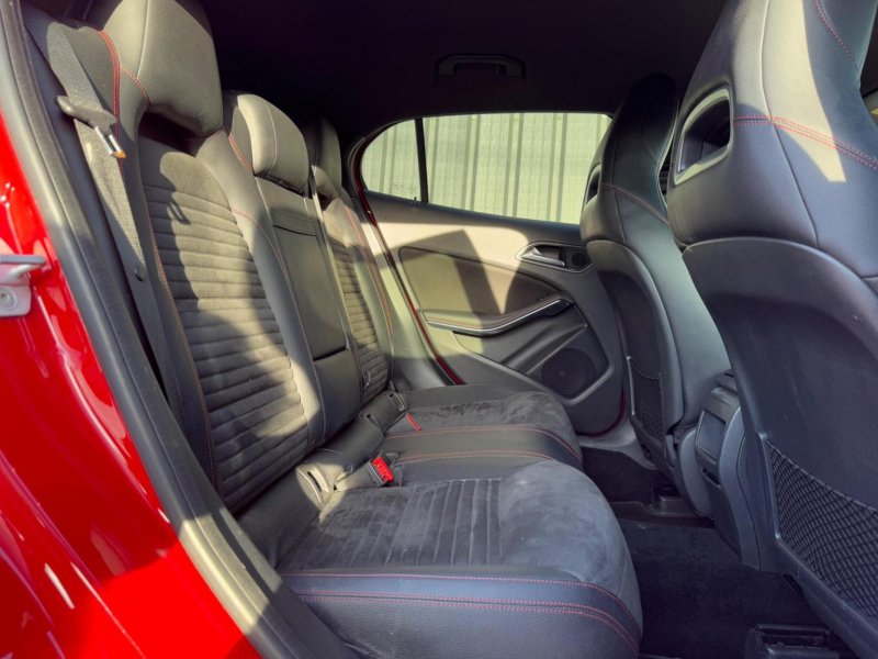MERCEDES-BENZ GLA CLASS