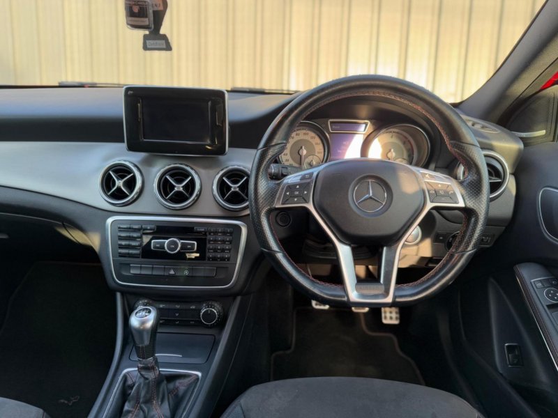MERCEDES-BENZ GLA CLASS