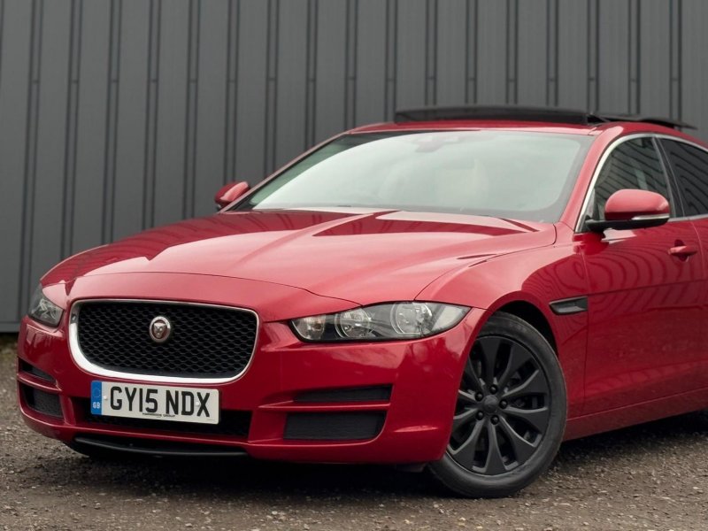 JAGUAR XE
