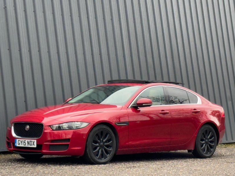 JAGUAR XE