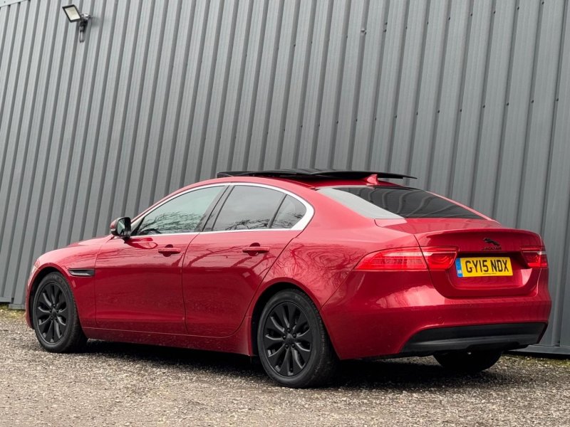 JAGUAR XE