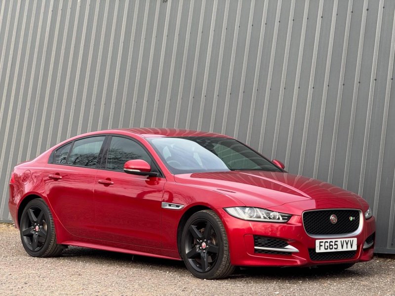 JAGUAR XE
