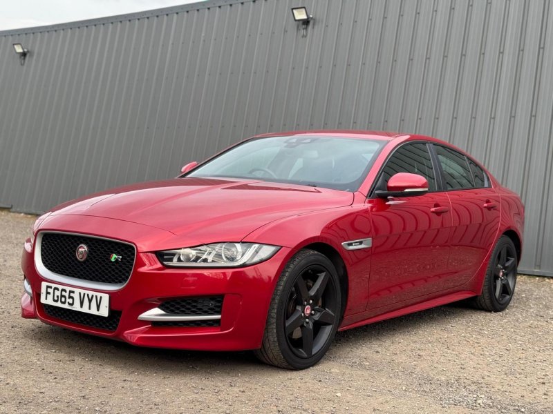 JAGUAR XE