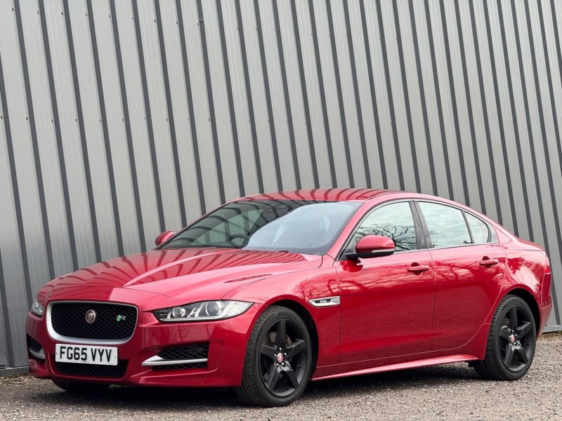 JAGUAR XE