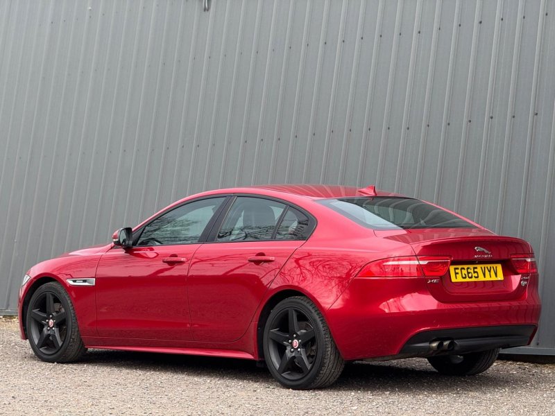 JAGUAR XE