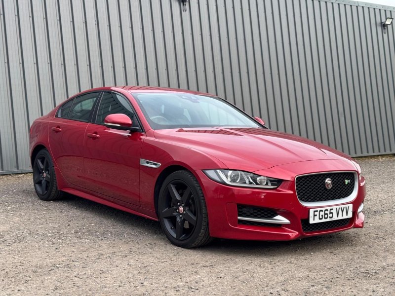 JAGUAR XE