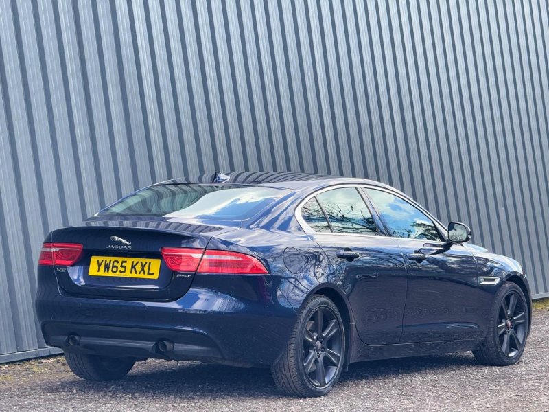 JAGUAR XE