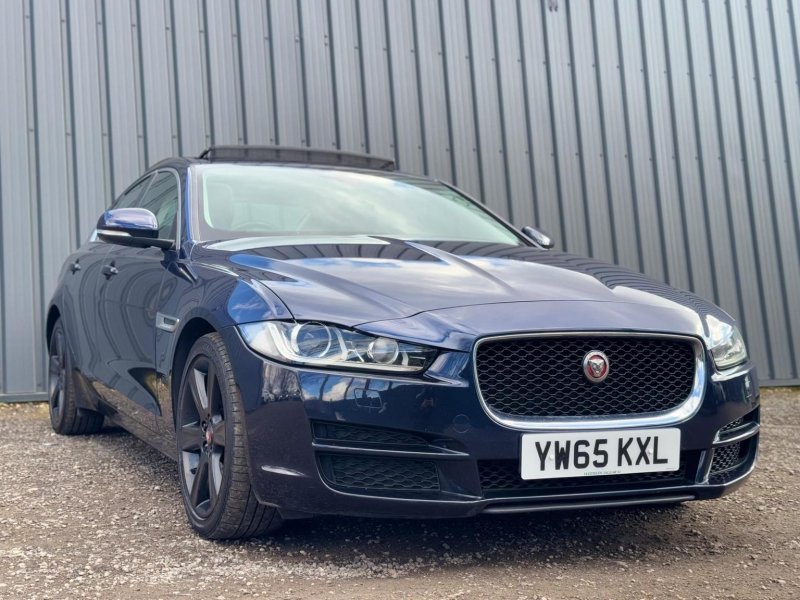 JAGUAR XE