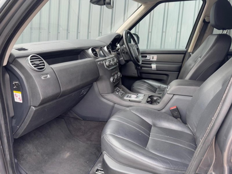 LAND ROVER DISCOVERY 4