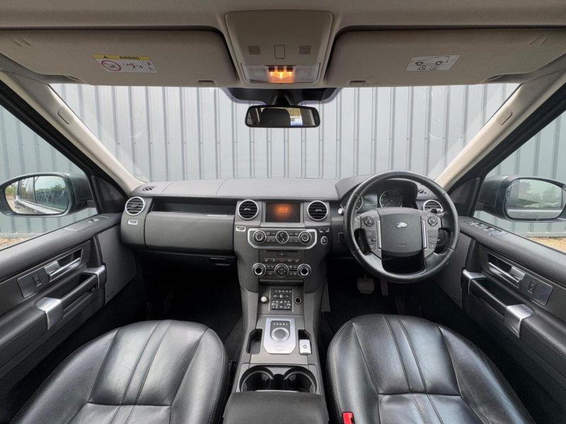 LAND ROVER DISCOVERY 4
