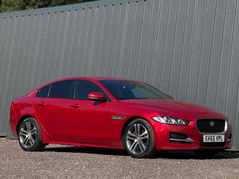 JAGUAR XE